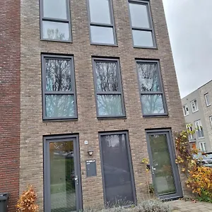 Accommodatie bij particulieren Dubbelink 3a, Amsterdam